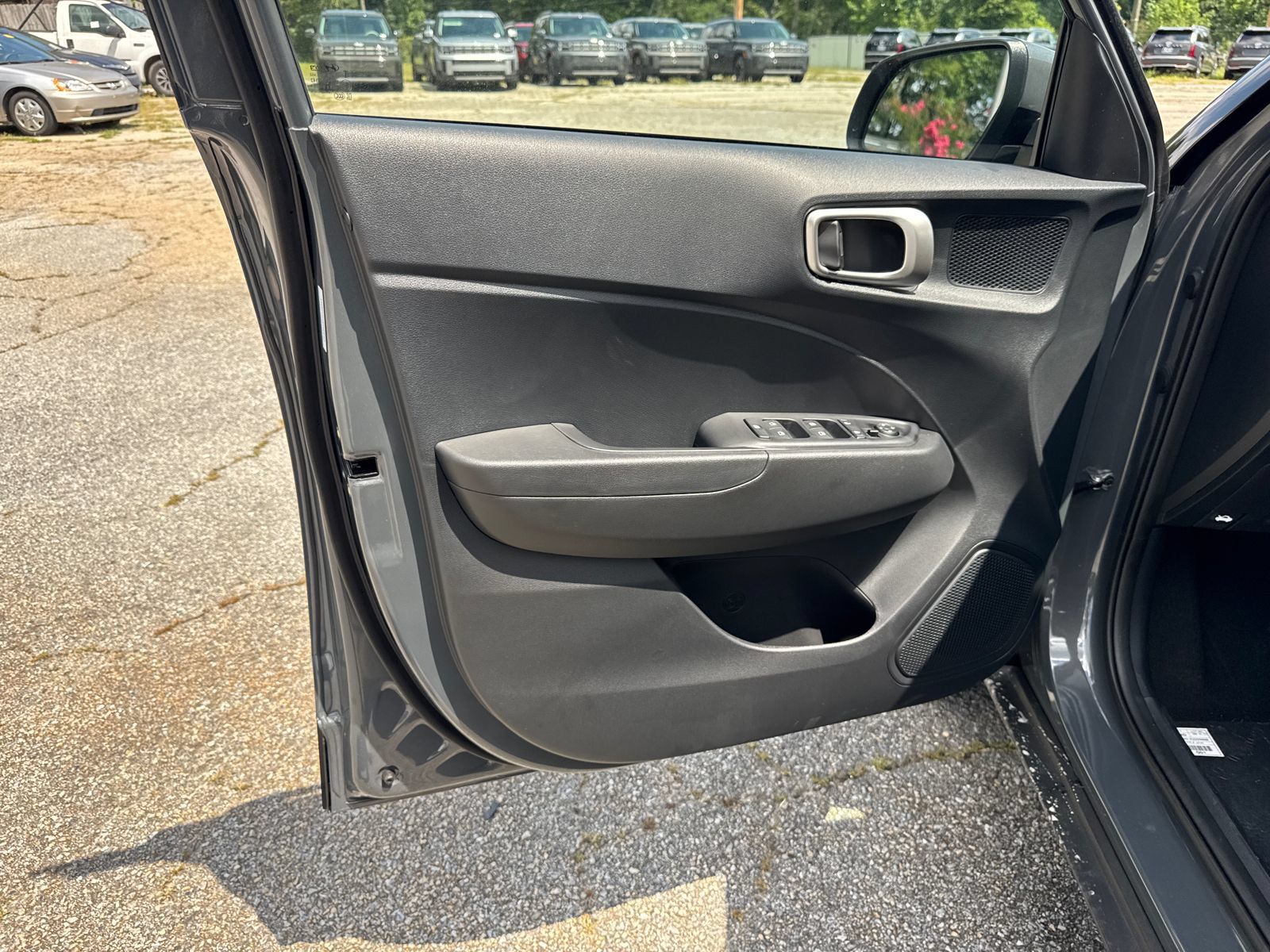 Used 2026 Hyundai Venue SE FWD image 10