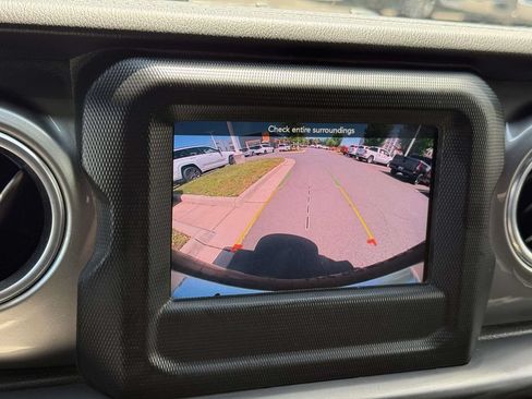 Used 2021 Jeep Wrangler Unlimited Sahara w/ Safety Group AWD/4WD image 30