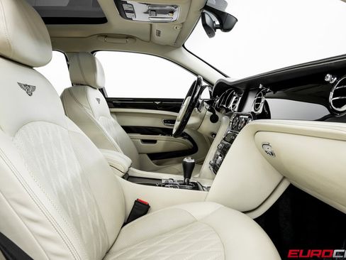 Used 2020 Bentley Mulsanne image 29