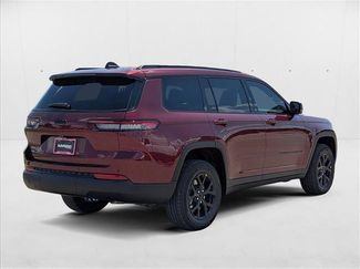 New 2025 Jeep Grand Cherokee L Altitude AWD/4WD video 2