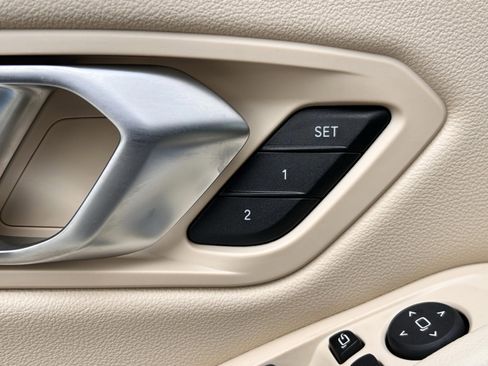 Used 2026 BMW 330i Sedan w/ Premium Package image 32