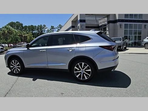 Certified 2026 Acura MDX w/ Technology Package FWD image 18