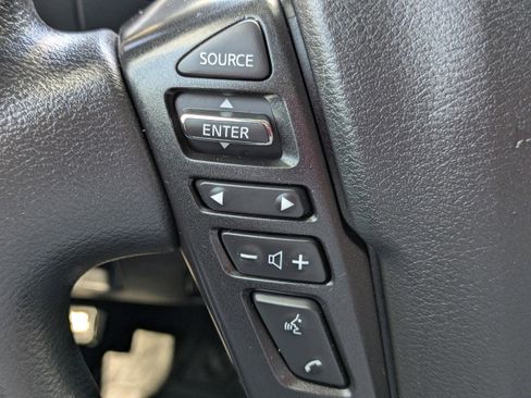 Used 2022 Nissan Frontier S w/ Technology Package image 17