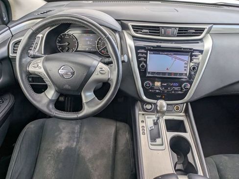 Used 2018 Nissan Murano SV image 26