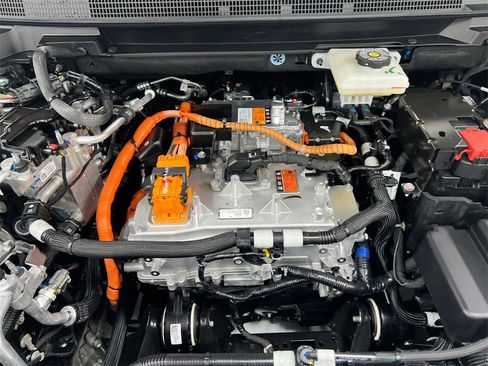 New 2026 Chevrolet Equinox EV LT image 25