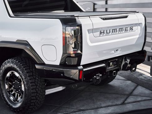 Used 2022 GMC Hummer EV Edition 1 w/ LPO, Illumination Package AWD/4WD image 10