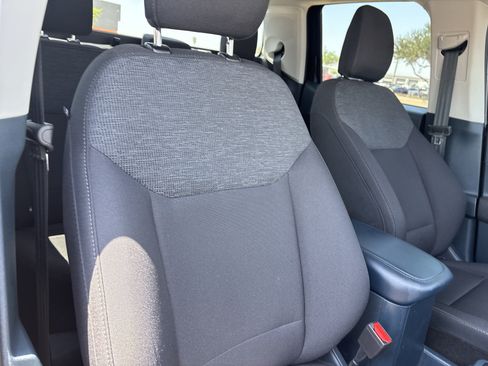 Certified 2025 Ford Maverick XL FWD image 24