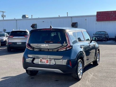 Certified 2025 Kia Soul LX w/ LX Technology Package image 13
