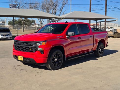 Certified 2025 Chevrolet Silverado 1500 Custom image 7