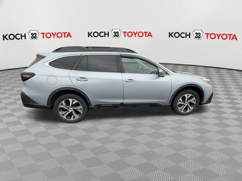 Used 2020 Subaru Outback Limited image 2