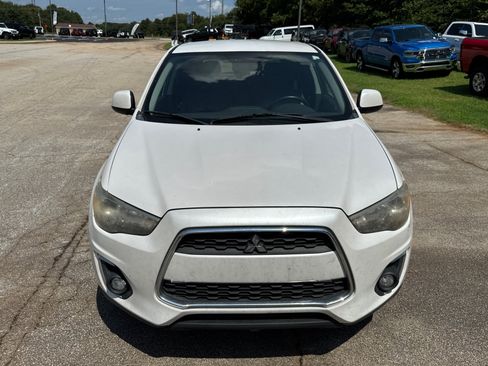 Used 2014 Mitsubishi Outlander Sport SE AWD/4WD image 2