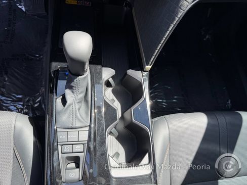 Used 2026 Toyota Camry XLE FWD image 30