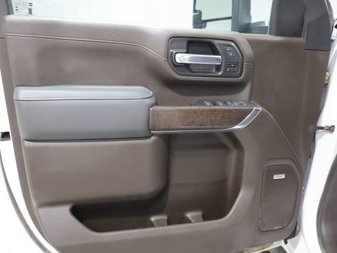 Used 2023 GMC Sierra 3500 Denali w/ Denali Ultimate Package AWD/4WD image 12