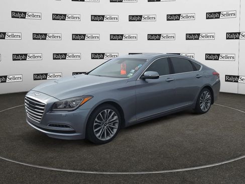 Used 2017 Genesis G80 3.8 image 2