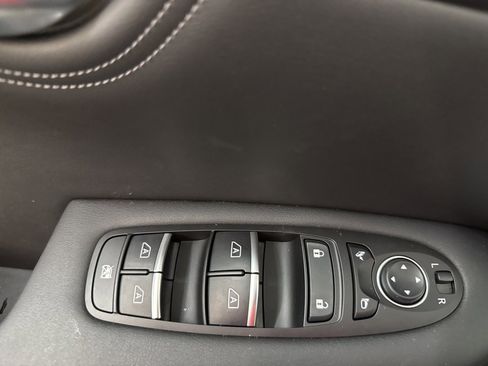 Certified 2025 INFINITI QX55 Luxe w/ Cargo Package image 9