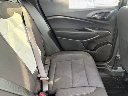 Used 2024 Chevrolet Trax RS w/ Driver Confidence Package FWD image 34
