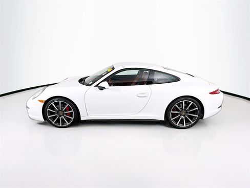 Used 2013 Porsche 911 Carrera 4S image 2