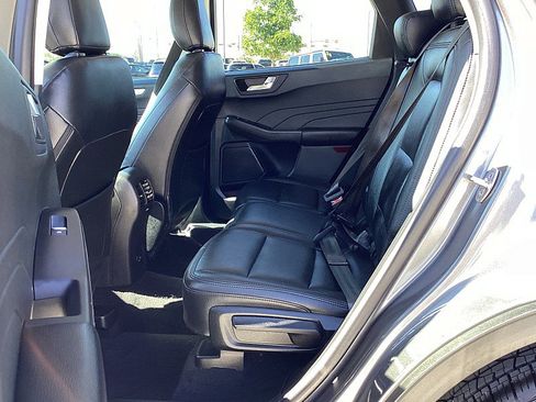 Used 2021 Ford Escape SE w/ SE Sport Appearance Package image 14