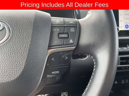 Used 2025 Toyota Camry SE FWD image 26