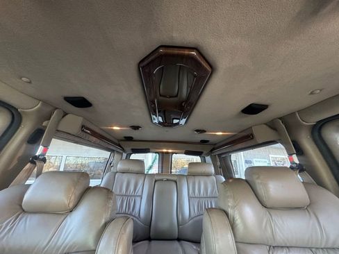 Used 2004 Chevrolet Express 1500 image 22