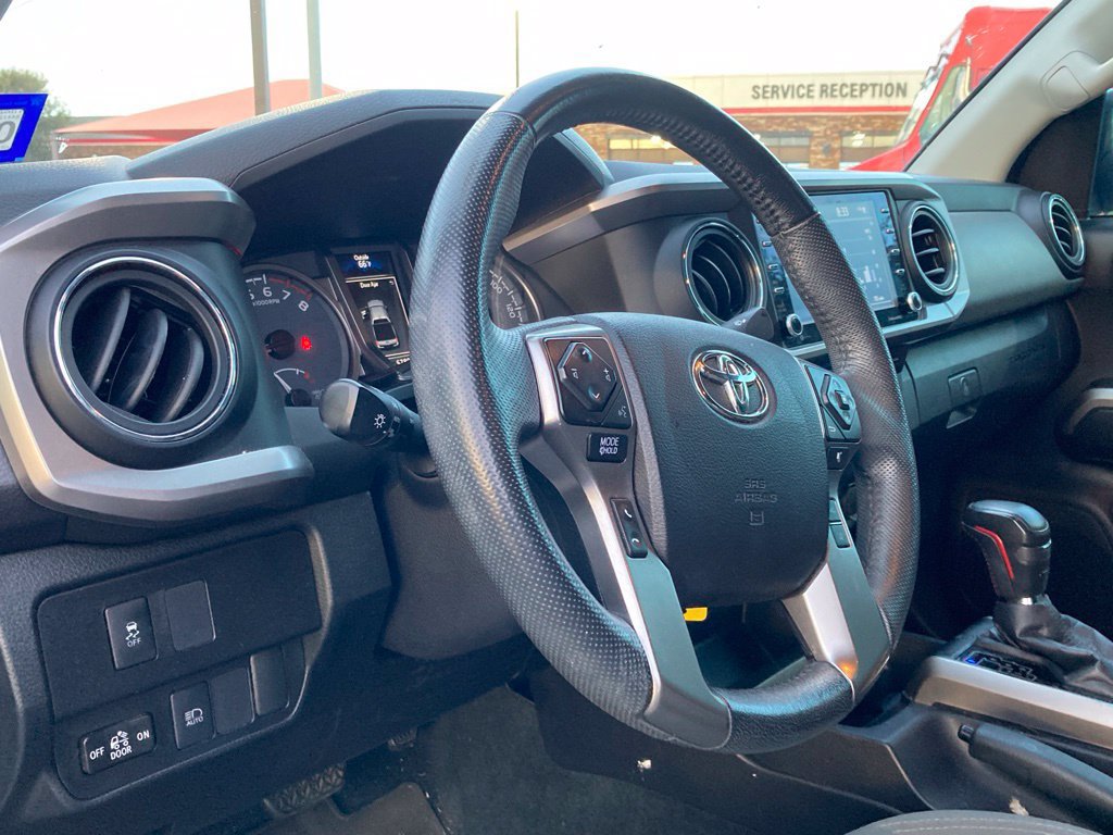 Used 2021 Toyota Tacoma SR5 RWD image 9