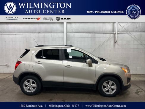 Used 2016 Chevrolet Trax LT w/ LT Sun and Sound Package image 1