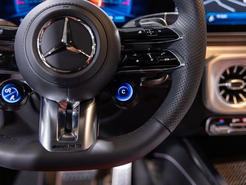 Used 2026 Mercedes-Benz G 63 AMG AMG G 63 - POLAR WHITE - DELIV image 44