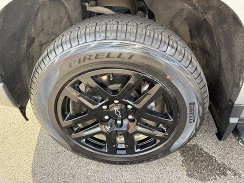 Used 2023 Chevrolet Silverado 1500 RST w/ Z71 Off-Road Package image 16