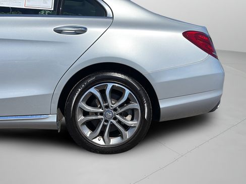 Used 2016 Mercedes-Benz C 300 4MATIC Sedan image 28