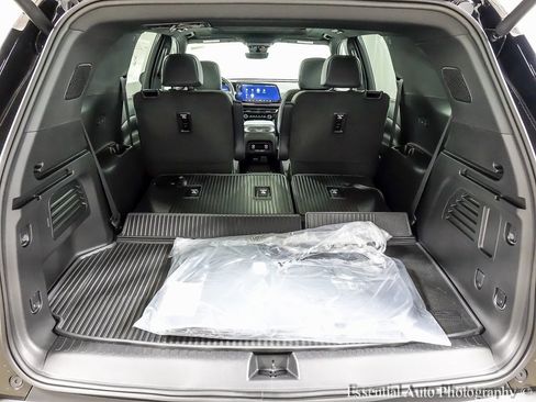 New 2026 Chevrolet Traverse Z71 w/ Driver Confidence Package image 21