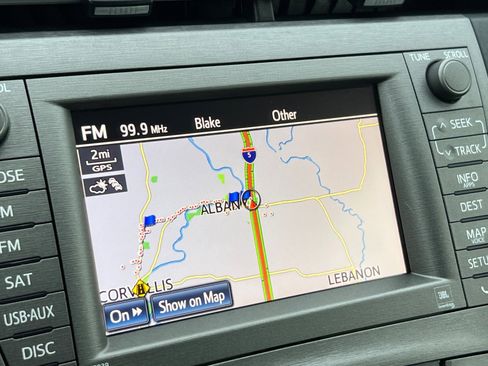 Used 2014 Toyota Prius Five image 18