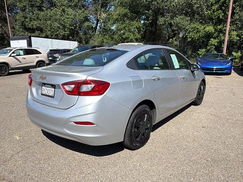 Used 2019 Chevrolet Cruze LS w/ LS Fleet Convenience Package FWD image 5