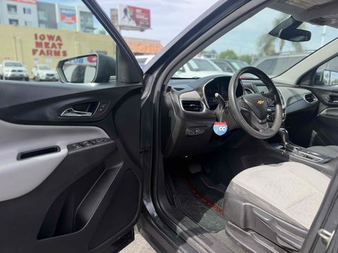 Used 2018 Chevrolet Equinox LS FWD image 14