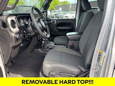 Used 2024 Jeep Wrangler Unlimited Sport AWD/4WD image 11