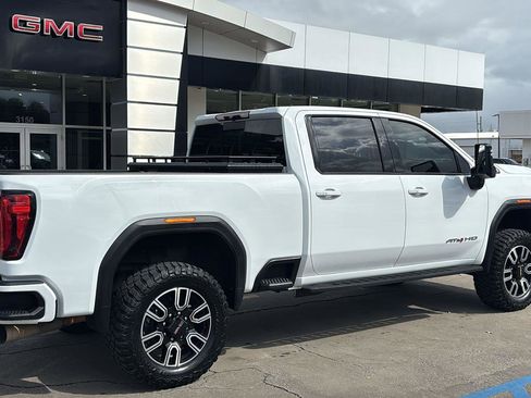 Used 2023 GMC Sierra 2500 AT4 w/ AT4 Preferred Package image 8