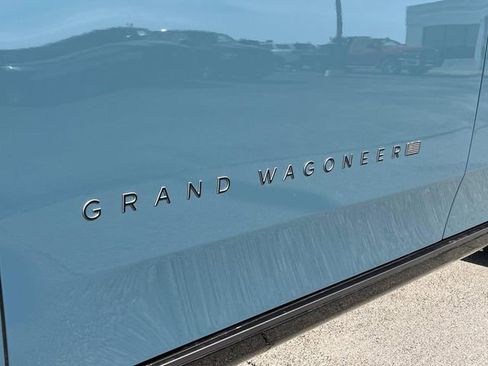 New 2026 Jeep Grand Wagoneer Limited AWD/4WD image 14