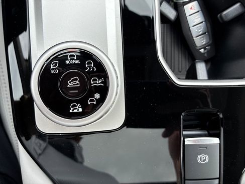 New 2026 Mitsubishi Outlander SE AWD/4WD image 33