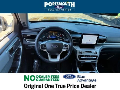 Certified 2022 Ford Explorer XLT w/ Equipment Group 202A image 7