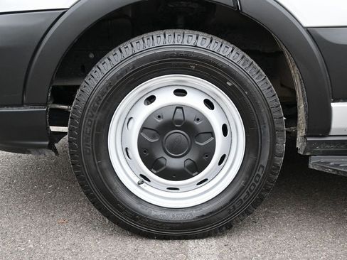 Used 2019 Ford Transit 350 XL image 10