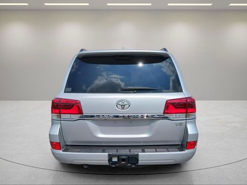 Used 2016 Toyota Land Cruiser AWD/4WD image 4