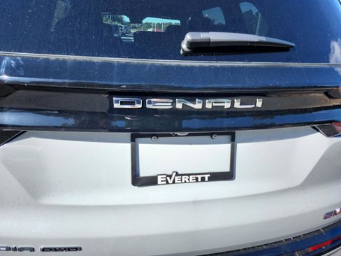 New 2026 GMC Acadia Denali w/ Super Cruise Package image 5