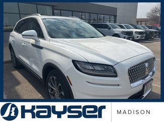 Used 2023 Lincoln Nautilus Reserve w/ Equipment Group 201A video 1