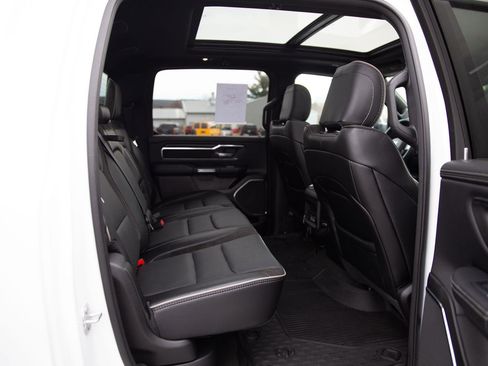 Used 2024 RAM 1500 Laramie image 24