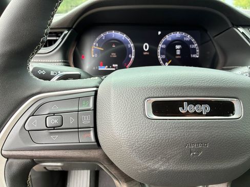 New 2026 Jeep Grand Cherokee L Limited RWD image 11