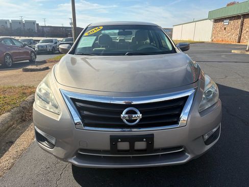 Used 2014 Nissan Altima 2.5 S image 2