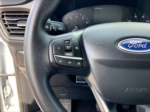 Used 2020 Ford Escape SE image 24