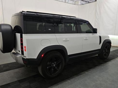 Used 2021 Land Rover Defender 110 SE AWD/4WD image 2