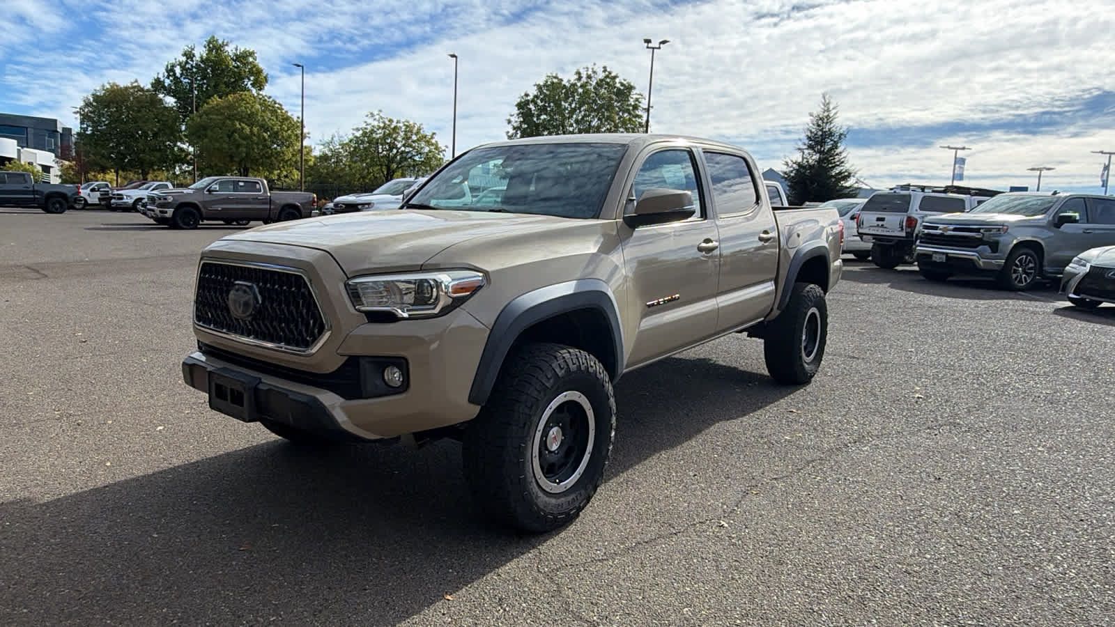 Used 2018 Toyota Tacoma TRD Off-Road AWD/4WD image 1