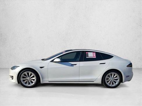 Used 2019 Tesla Model S Long Range image 9
