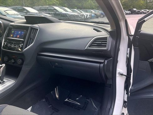 Used 2019 Subaru Crosstrek 2.0i Premium AWD/4WD image 11